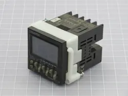OMRON H7CX-AD-N DIGITAL STANDARD COUNTER T218041