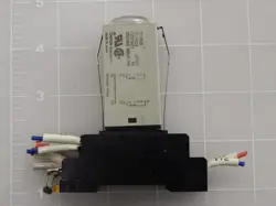 OMRON H3Y PYF08A