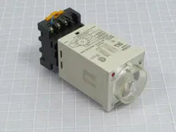 OMRON H3BA TIMER BASE SOCKET T178505