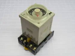 OMRON H3CR-A8 SOLID-STATE MULTI-FUNCTIONAL TIMER T209055