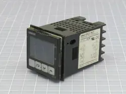 OMRON E5CZ-R2T TEMPERATURE CONTROLLER T185570