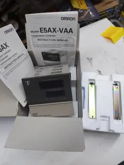 OMRON E5AX-VAA02-F