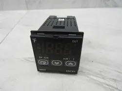 OMRON E5CSV-Q1T-F TEMPERATURE CONTROLLER