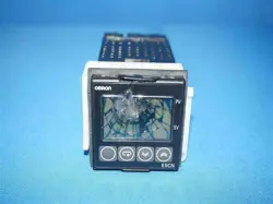 CONTROLLER W/ BREAKAGE