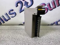 OMRON C200H-OC221 OUTPUT UNIT