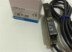 ONE NEW OMRON FIBER OPTIC AMPLIFIER E2CY-T11