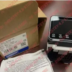 1PC NEW OMRON E5CC-QX3A5M-000 DIGITAL TEMPERATURE CONTROLLER