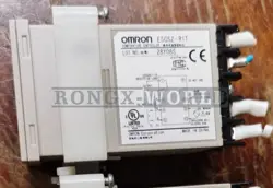 1PC OMRON E5CSZ-R1T