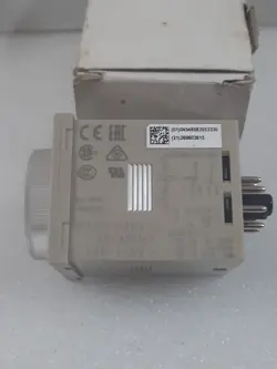 OMRON H3CR-A8E TIMER