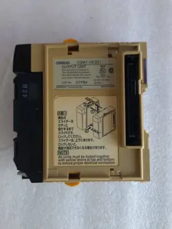 OMRON SYSMAC CQM1-OC221
