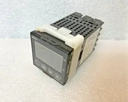 OMRON E5CN-HC2M-500 TEMPERATURE CONTROLLER