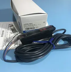 NEW OMRON E3X-SD41