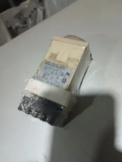 OMRON E5C2-R40J