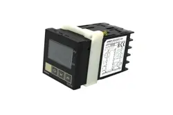 OMRON E5CN-R2MTC-500 TEMPERATURE CONTROLLER