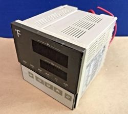 OMRON E5AX-VAA02 TEMPERATURE