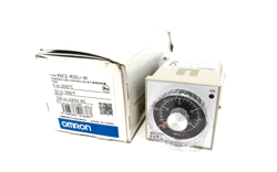 NEW OMRON E5C2-R20J-W TEMPERATURE CONTROLLER E5C2R20JW