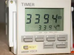 OMRON TIME COUNTER H5CR-L H5CR PANEL METER INSTRUMENT