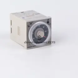 NEW OMRON H3CR-A8