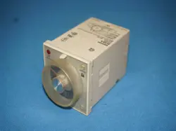 OMRON H3BA TIMER 200/220/240VAC W/ BREAKAGE