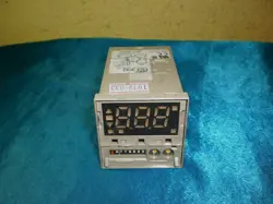2PCS OMRON E5CS-Q1KJ