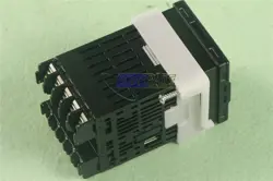 1X NEW OMRON E5CN-C2MT-500 E5CNC2MT500 TEMPERATURE CONTROLLER 100-240VAC