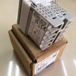 1PC BRAND NEW OMRON E5CWL-R1TC TEMPERATURE CONTROLLER 100-240VAC