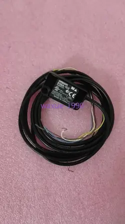 1PCS USED OMRON SAFETY SWITCH D40A-1C2