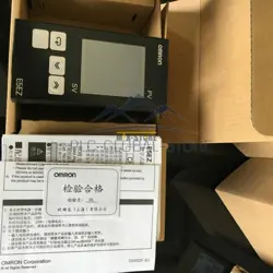 ORIGINAL ONE NEW OMRON TEMPERATURE CONTROLLER E5EZ-Q3MT .