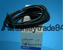 1PCS OMRON PHOTOELECTRIC