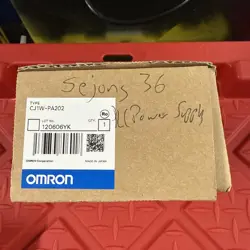 NEW OMRON CJ1W-PA202