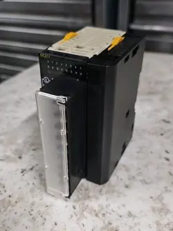 W/ CJ1W-TER01 TERMINAL
