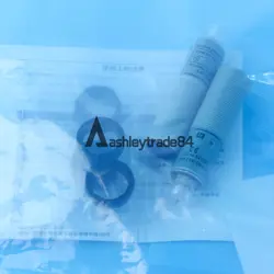 ONE NEW OMRON E3F2-7DB4-P1 CYLINDRICAL PHOTOELECTRIC SENSOR RECEIVER