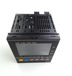 USED OMRON E5AR-CC4WW-DRT