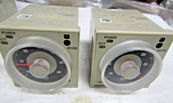 ✌️2) OMRON TIMER H3CR-A8 0.05S-300 HOURS, 8-PIN 100-240VAC, 100-125VDC LOT OF 2