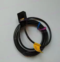 TL-W5MD2 TLW5MD2 PROXIMITY SWITCH NEW 1PC OMRON