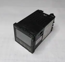 OMRON E5CN-R2MT-500 E5CNR2MT500 TEMPERATURE CONTROLLER MADE IN JAPAN