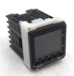 OMRON E5CC-QX3A5M-000 TEMPERATURE CONTROLLER USED