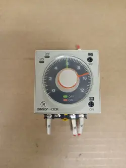 OMRON H3CR-F8N