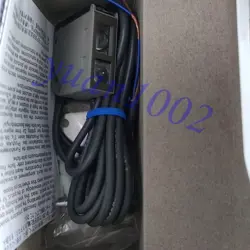 NEW OMRON E3S-CL2