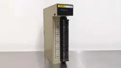 OMRON C200H-OC223 OUTPUT MODULE
