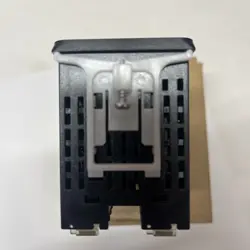 CONTROLLER MULTI-RANGE