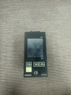 TEMPERATURE CONTROLLER E5EN-R3HMT-500-N