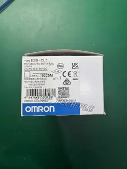 1PCS NEW OMRON E3S-CL1 5M PHOTOELECTRIC SENSOR
