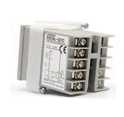 1PCS NEW OMRON E5CSL-QTC TEMPERATURE CONTROLLER  100-240VAC FAST SHIPPING