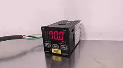 OMRON E5CSV-R1T-F TEMPERATURE CONTROLLER 100-240VAC
