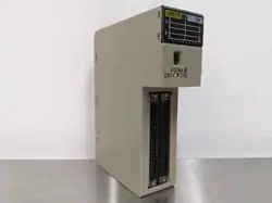 OMRON C200H-OD219 OUTPUT MODULE