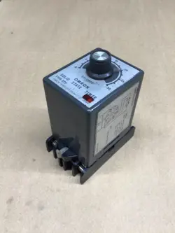 SECONDS PIN