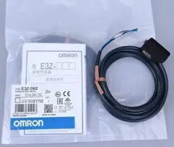 NEW OMRON E3Z-D62 PHOTOELECTRIC SWITCH 2 M IN BOX 5 PCS FREE SHIPPING