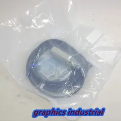 E2B-M18KS08-WP-B1 PROXIMITY SENSOR