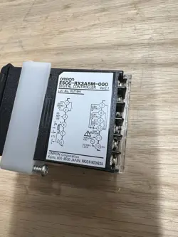CONTROLLER E5CCRX3A5M000